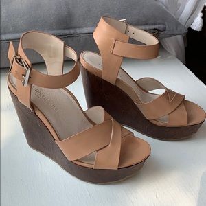 Sandals NEW! Kenneth Cole